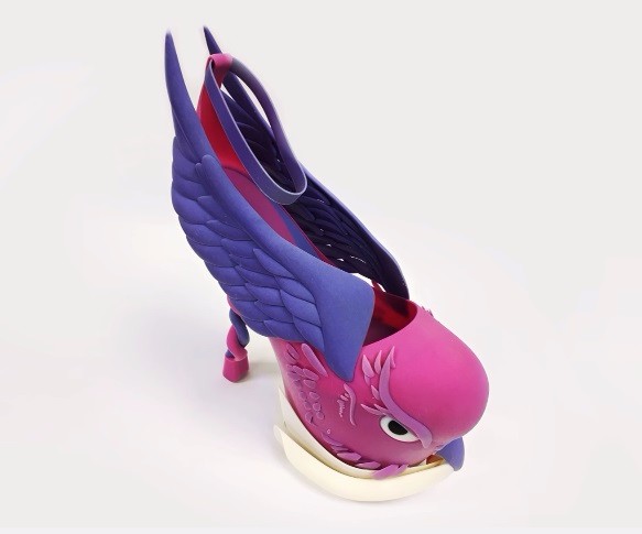 《脚上的奇幻之旅》3D打印的鞋可以有多美？