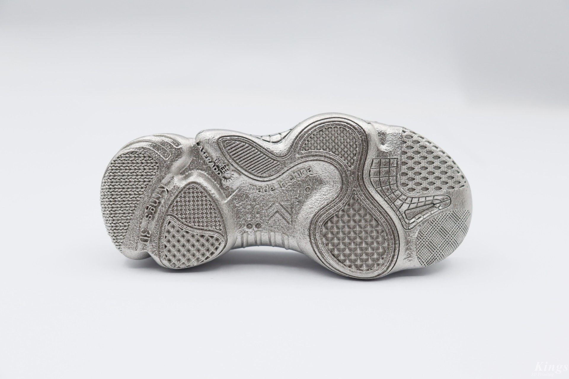行业应用丨金石三维高精度3D打印鞋模助力传统鞋企实现智能升级